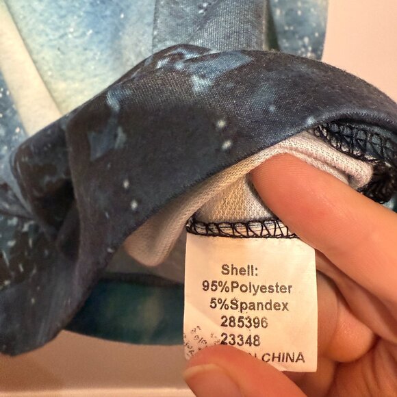 Galaxy Forest Long-Sleeve Shirt M Polyester & Spandex Space Print - Picture 6 of 6